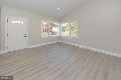 12 Laguna Dr, Magnolia, NJ 08049 - photo 5