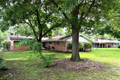 804 W Cheryl Ave, Hurst, TX 76053 - photo 4