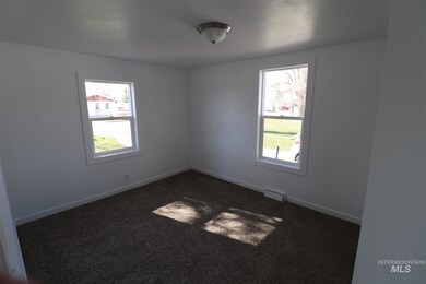 1051 Yale Ave, Burley, ID 83318 - photo 3