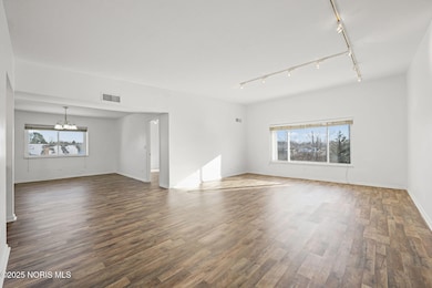 4343 W Bancroft St, Ottawa Hills, OH 43615 - photo 6