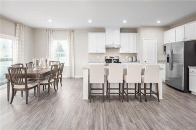 3755 Sweet Meadow Ct, Macungie, PA 18062 - photo 6