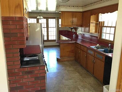 Kitchen. Large kitchen with plenty of storage