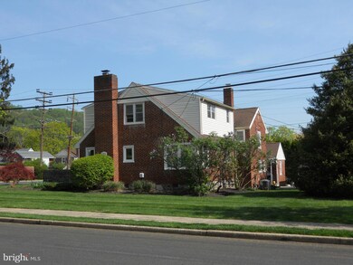 201 Emerald Ave, Reading, PA 19606 - photo 6