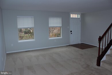 114 Susan Constant Ct, Norristown, PA 19401 - photo 2