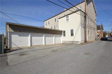 116 E Center St, Nazareth, PA 18064 - photo 3