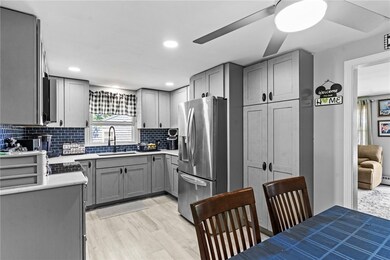 11 Creighton Place, Coventry, RI 02816 - photo 4