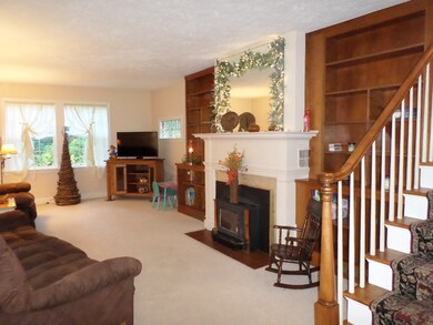 3008 Wellington Rd, Erie, PA 16506 - photo 4