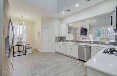 15 Fallsbury Ct, Spring, TX 77382 - photo 4