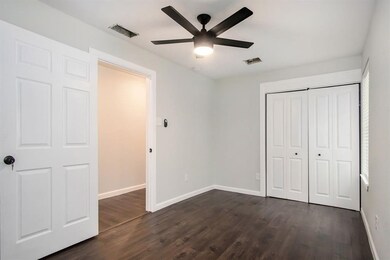 306 Neyland St, Houston, TX 77022 - photo 7