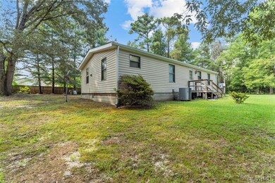 138 Youngling Place, Dunnsville, VA 22454 - photo 2