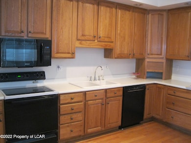 457 S Main St, Pittston, PA 18640 - photo 7