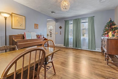 1121 Clay St, Franklin, VA 23851 - photo 3