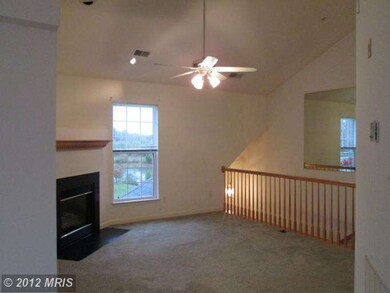 25240 Lake Shore Square unit 200, Chantilly, VA 20152 - photo 6