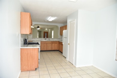 10406 Sutter Glen Ln, Houston, TX 77075 - photo 7