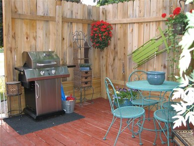 503 E 2nd St S, Newton, IA 50208 - photo 7