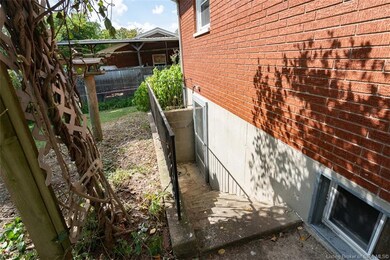 5003 Lorean Ct, Floyds Knobs, IN 47119 - photo 6