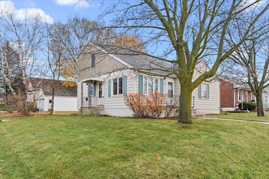 305 S Silverbrook Dr, West Bend, WI 53095 - photo 2