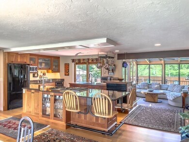 128 Derby St, Worcester, MA 01604 - photo 4