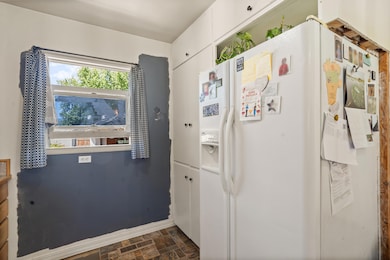 4_943 n ross ln, medford-03