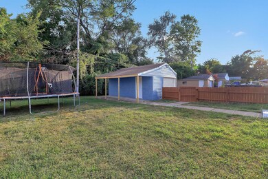 39-web-or-mls-1721-e-blake-ave