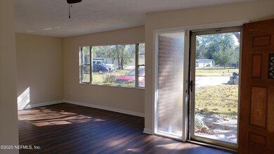 1402 Eola Ct, Jacksonville, FL 32205 - photo 5