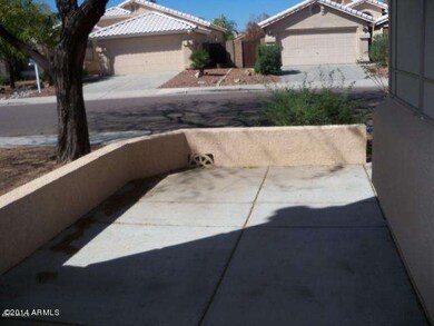 88th Ln front patio