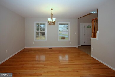 8740 Oakleigh Rd, Baltimore, MD 21234 - photo 2