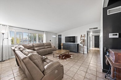 05-Living Area