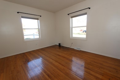 114 E Kanel Ave, Seymour, MO 65746 - photo 5