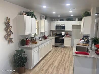 4433 E Montecito St, Tucson, AZ 85711 - photo 5