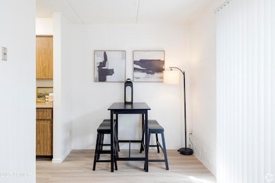 Emerald-Apartments - Dining area