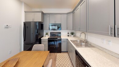 Eagle-Landing-Apartment-Kitchen