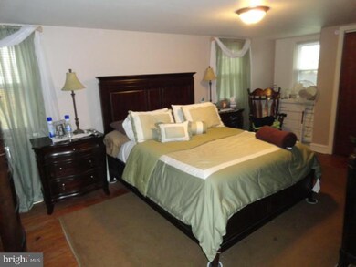 952 Penns Park Rd, Newtown, PA 18940 - photo 7