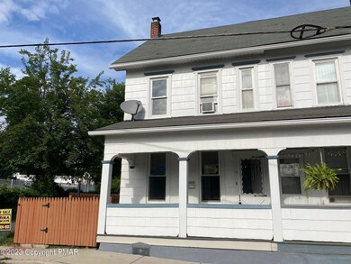 12 B St, Pen Argyl, PA 18072 - photo 5