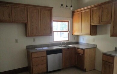 215 W 13th St, Anderson, IN 46016 - photo 5