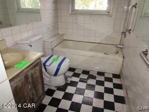 123 Fern Rd, Cresco, PA 18326 - photo 2