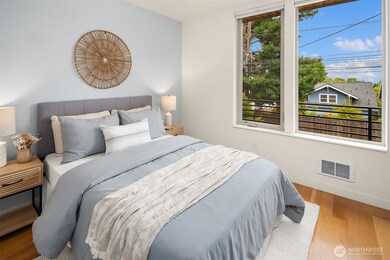 1535 Grandview Place E, Seattle, WA 98112 - photo 4