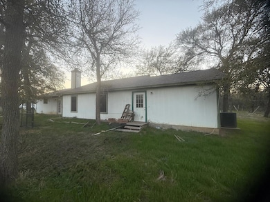 326 the Forest Rd, Dale, TX 78616 - photo 6