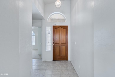 894 S Port Dr, Gilbert, AZ 85233 - photo 3