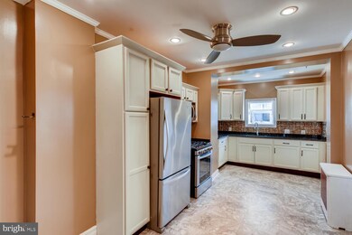2015 Bryant Ave, Baltimore, MD 21217 - photo 7