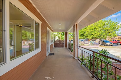 1330 W 48th St, Los Angeles, CA 90037 - photo 3