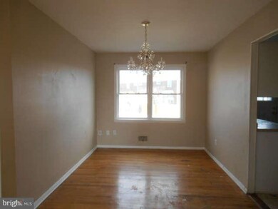 2102 Graythorn Rd, Middle River, MD 21220 - photo 5