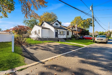 839 Brookside Ave, Keyport, NJ 07735 - photo 3