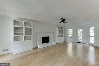 191 Gates Mill Dr, Lawrenceville, GA 30045 - photo 5