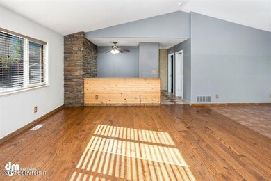 03-Living Room_IMG_2094-Edit