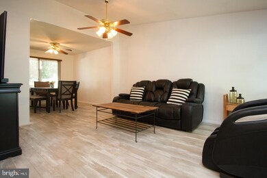 136 Bucks Meadow Ln, Newtown, PA 18940 - photo 7