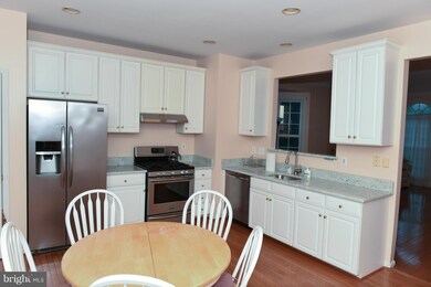 7336 Old Pohick Way, Lorton, VA 22079 - photo 4