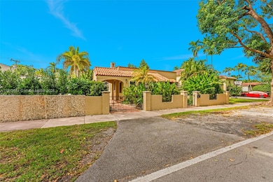 1514 Capri St, Coral Gables, FL 33134 - photo 2