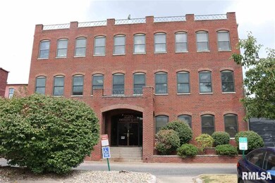 220 Emerson Place unit 201, Davenport, IA 52801 - photo 6