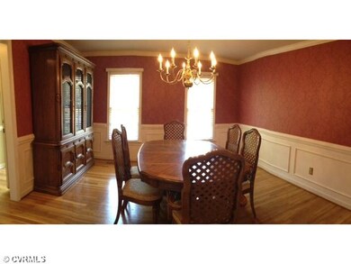Dining Room - Large Formal Dining Room with Crown 